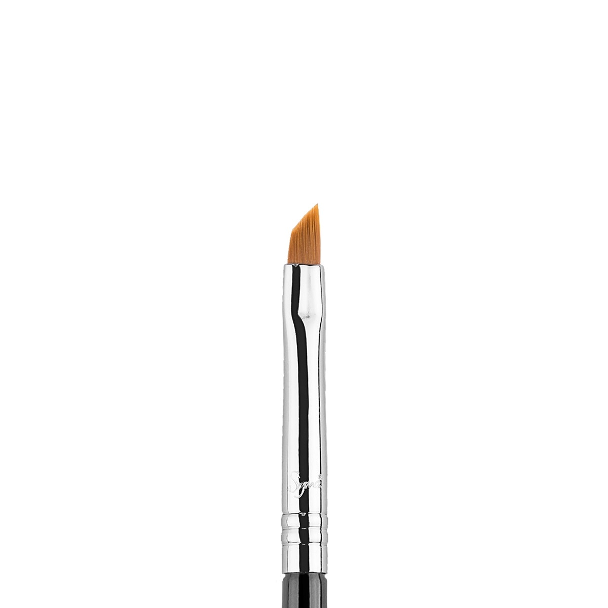 E06 WINGED LINER&trade; BRUSH (BROCHA DELINEADORA DE OJOS)